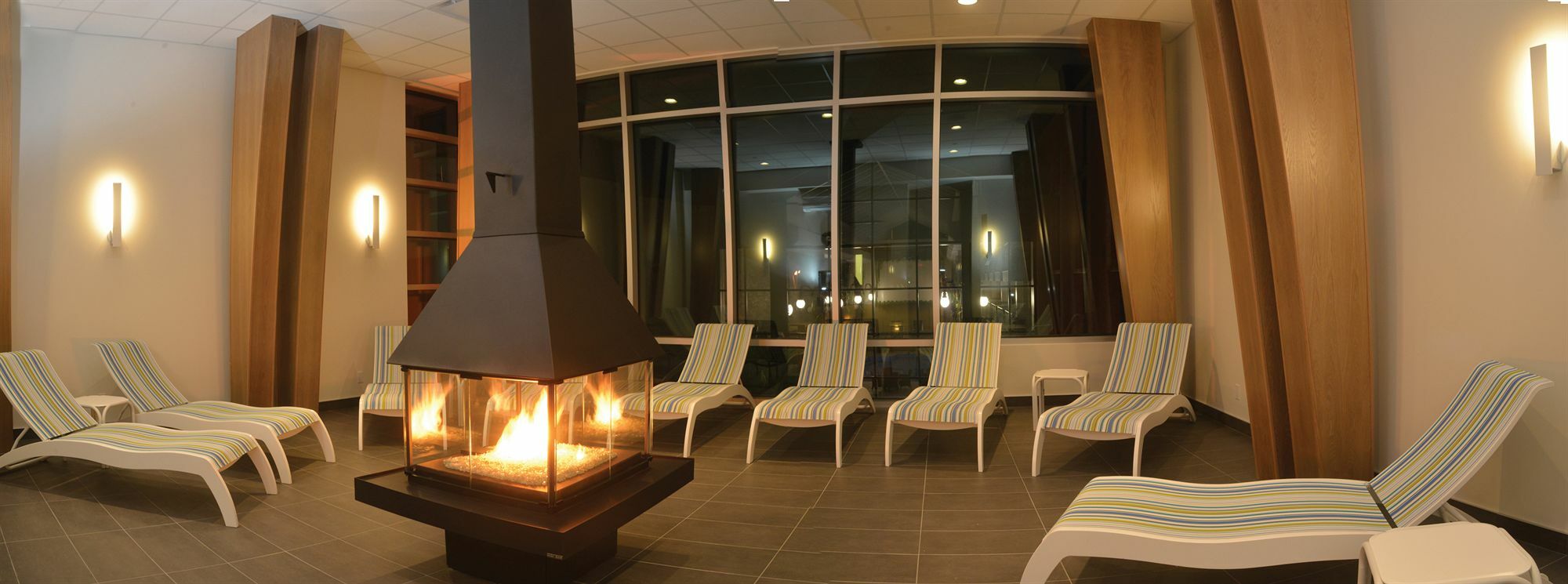 Hotel Universel, Centre De Congres Rivière-du-Loup Buitenkant foto